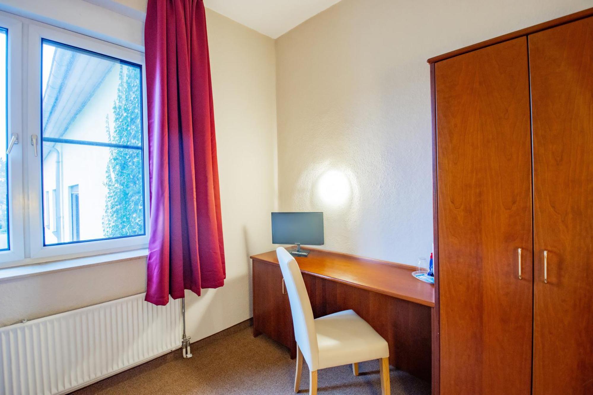 Seehotel Brandenburg An Der Havel Brielow Exterior foto