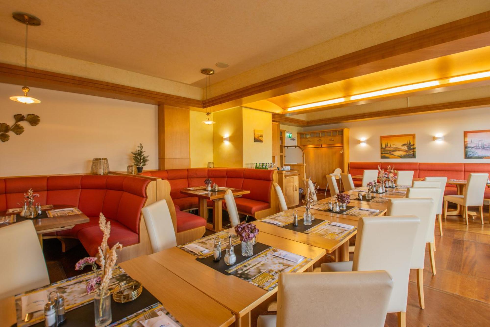 Seehotel Brandenburg An Der Havel Brielow Exterior foto